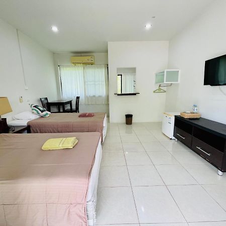 Wassana Sitdharma Guesthouse Trang Ngoại thất bức ảnh