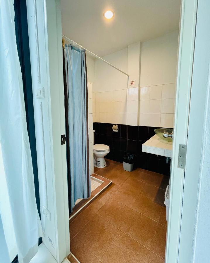Wassana Sitdharma Guesthouse Trang Ngoại thất bức ảnh