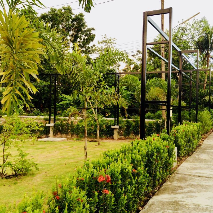 Wassana Sitdharma Guesthouse Trang Ngoại thất bức ảnh