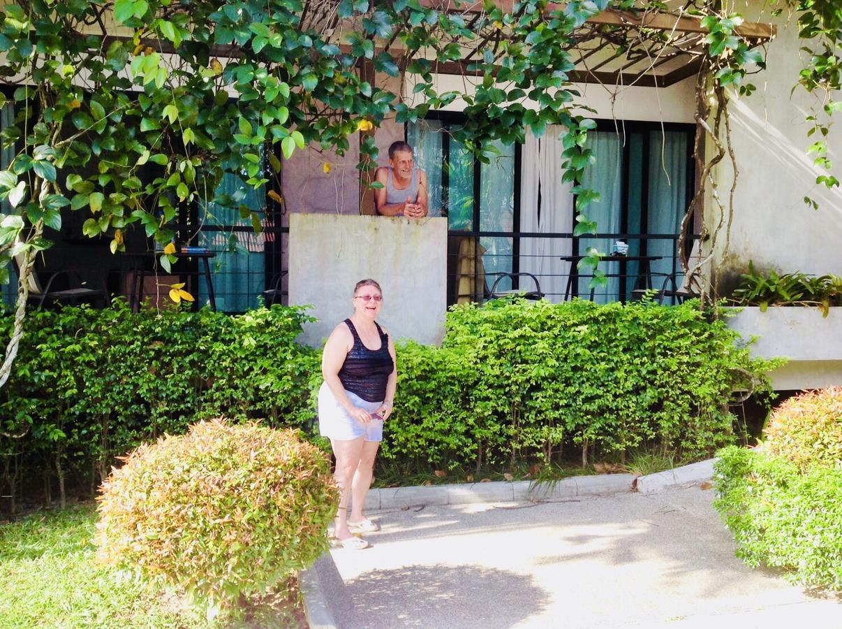 Wassana Sitdharma Guesthouse Trang Ngoại thất bức ảnh