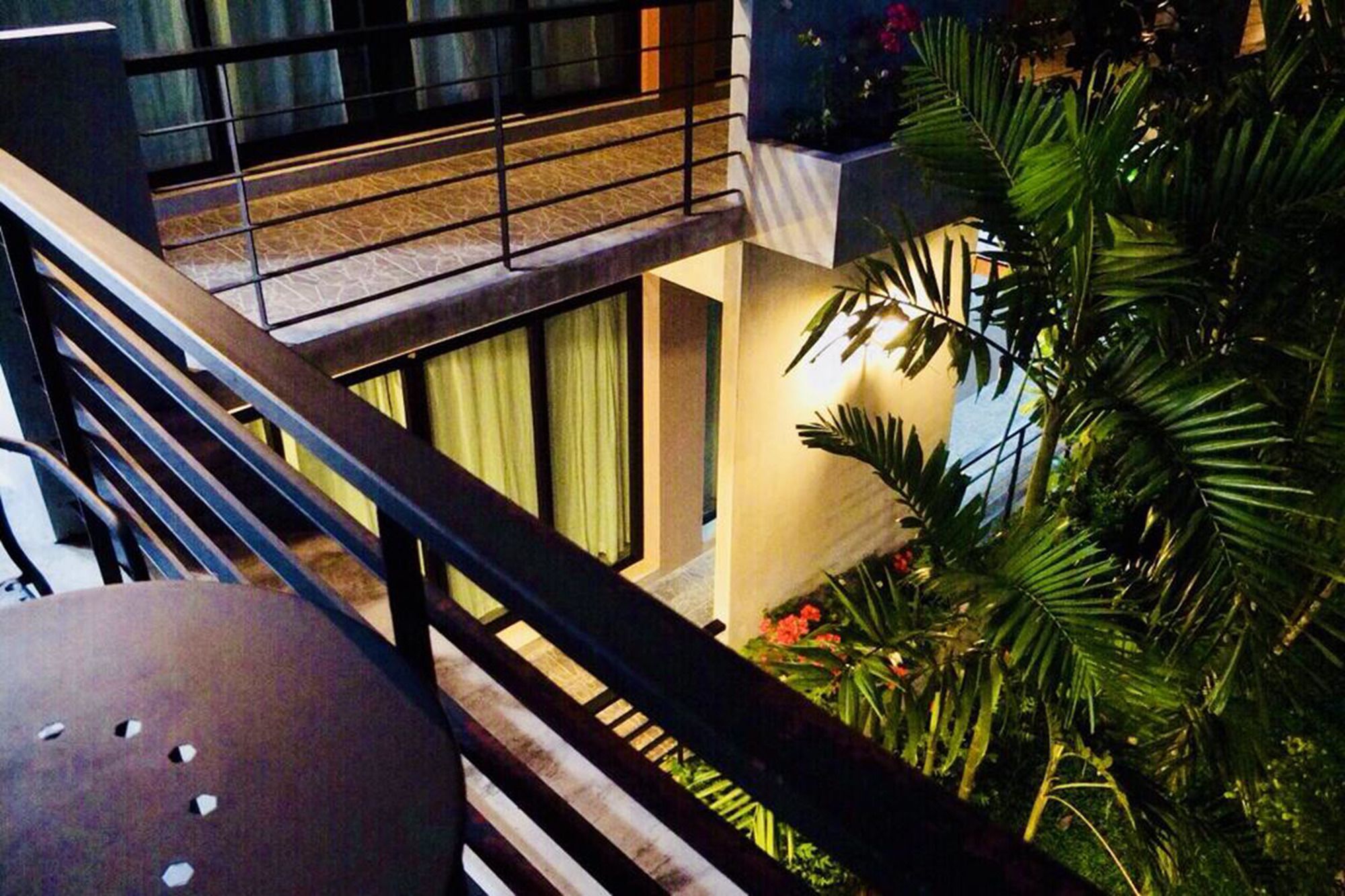 Wassana Sitdharma Guesthouse Trang Ngoại thất bức ảnh