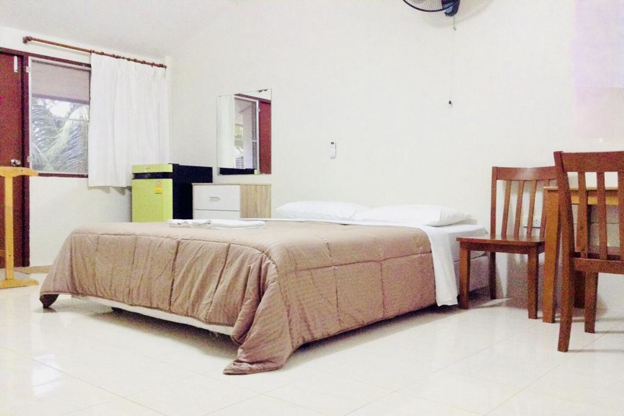 Wassana Sitdharma Guesthouse Trang Ngoại thất bức ảnh